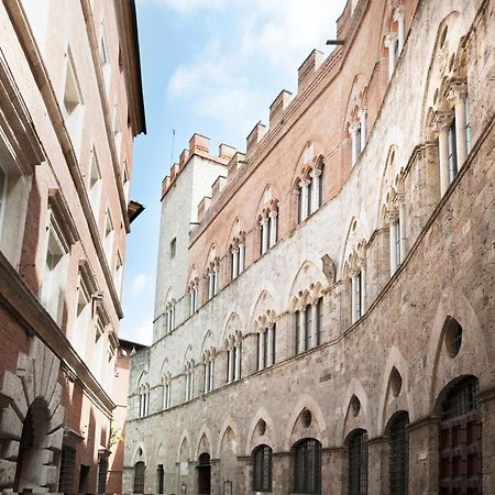Violante House Appartamento Siena Luaran gambar